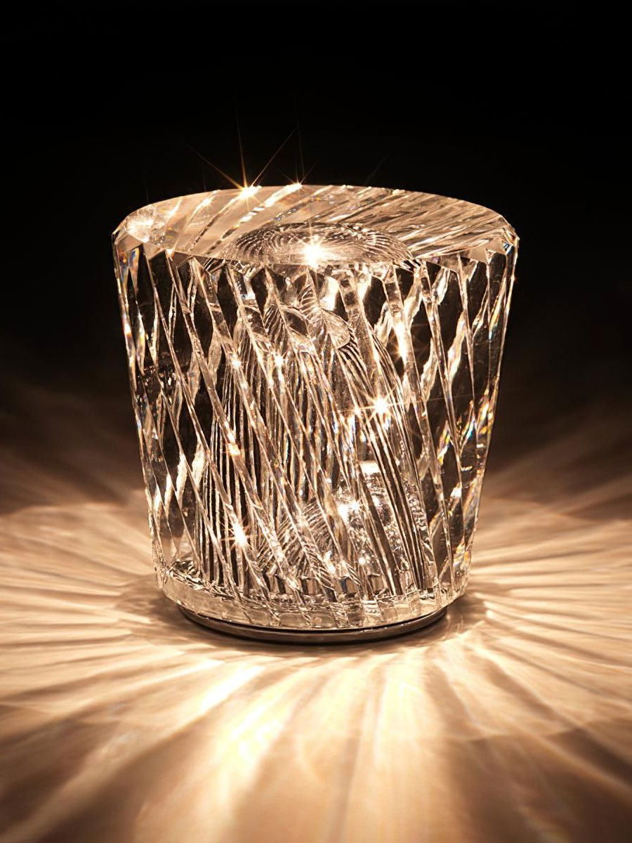 काच ही घन की द्रव? - Marathi News | काच ही घन की द्रव? | Latest Photos at Lokmat.com