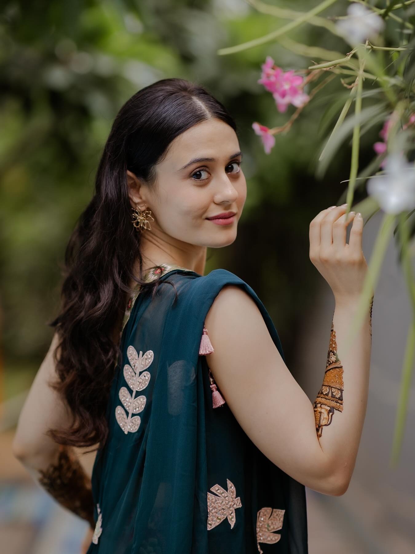 जरा हसली, जरा खुलली...! - Marathi News | जरा हसली, जरा खुलली...! | Latest Photos at Lokmat.com