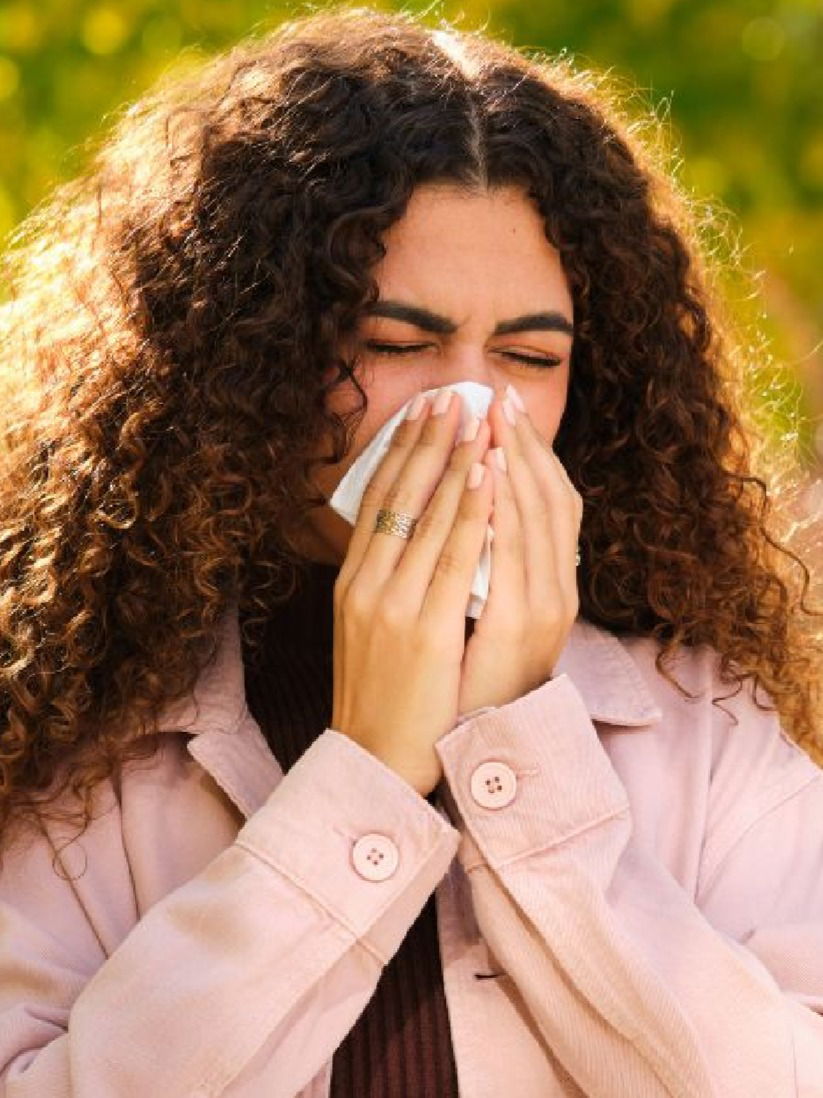 सकाळी उठल्यावर खूप शिंका येतात? करा ५ सोपे उपाय - Marathi News | सकाळी उठल्यावर खूप शिंका येतात? करा ५ सोपे उपाय | Latest Photos at Lokmat.com