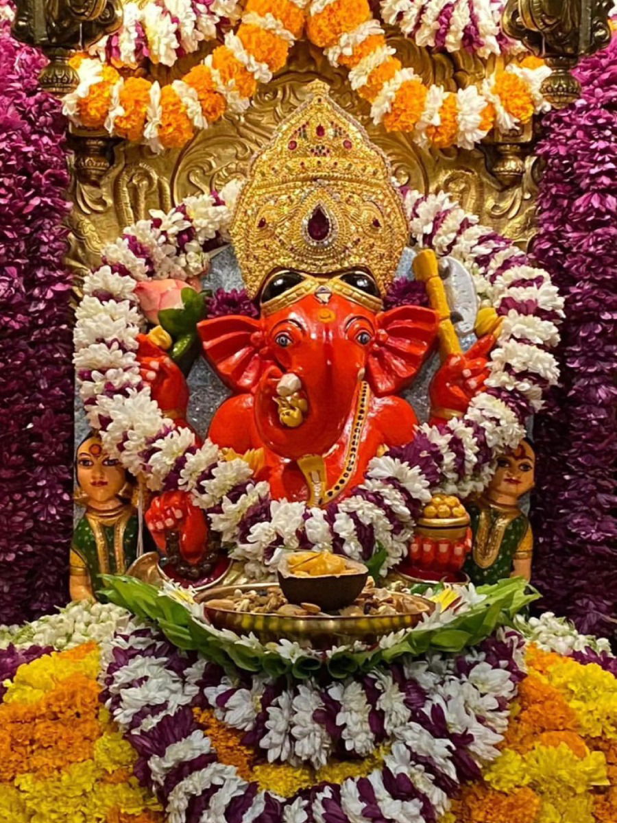 जन्मतारखेनुसार देव निवडा; कारण... - Marathi News | जन्मतारखेनुसार देव निवडा; कारण... | Latest Photos at Lokmat.com