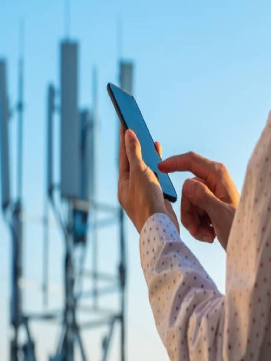 फोनमध्ये नेहमीच नेटवर्क प्रॉब्लम येतो का? - Marathi News | फोनमध्ये नेहमीच नेटवर्क प्रॉब्लम येतो का? | Latest Photos at Lokmat.com