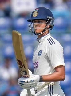 WTC मध्ये सर्वाधिक वेळा फिफ्टी प्लसचा डाव साधणारे ५ सलामीवीर - Marathi News | WTC मध्ये सर्वाधिक वेळा फिफ्टी प्लसचा डाव साधणारे ५ सलामीवीर | Latest Photos at Lokmat.com