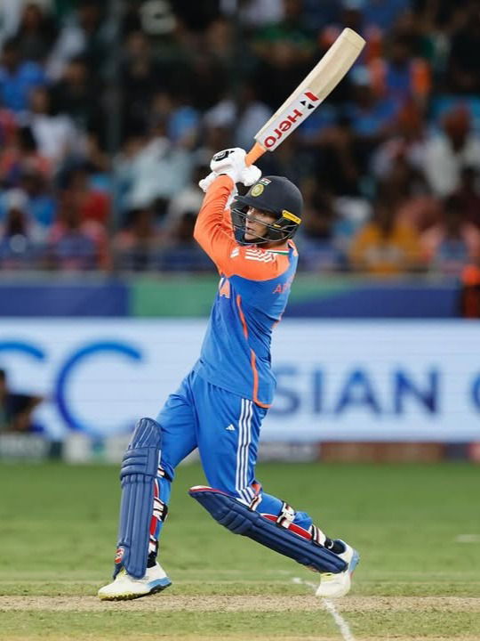 टी-२० आशिया कप स्पर्धेतील सिक्सर किंग; टॉप ५ मध्ये २ भारतीय - Marathi News | टी-२० आशिया कप स्पर्धेतील सिक्सर किंग; टॉप ५ मध्ये २ भारतीय | Latest Photos at Lokmat.com