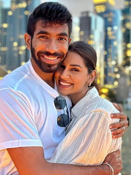 बुमराह-संजनाची पहिली भेट अन्... - Marathi News | बुमराह-संजनाची पहिली भेट अन्... | Latest Photos at Lokmat.com