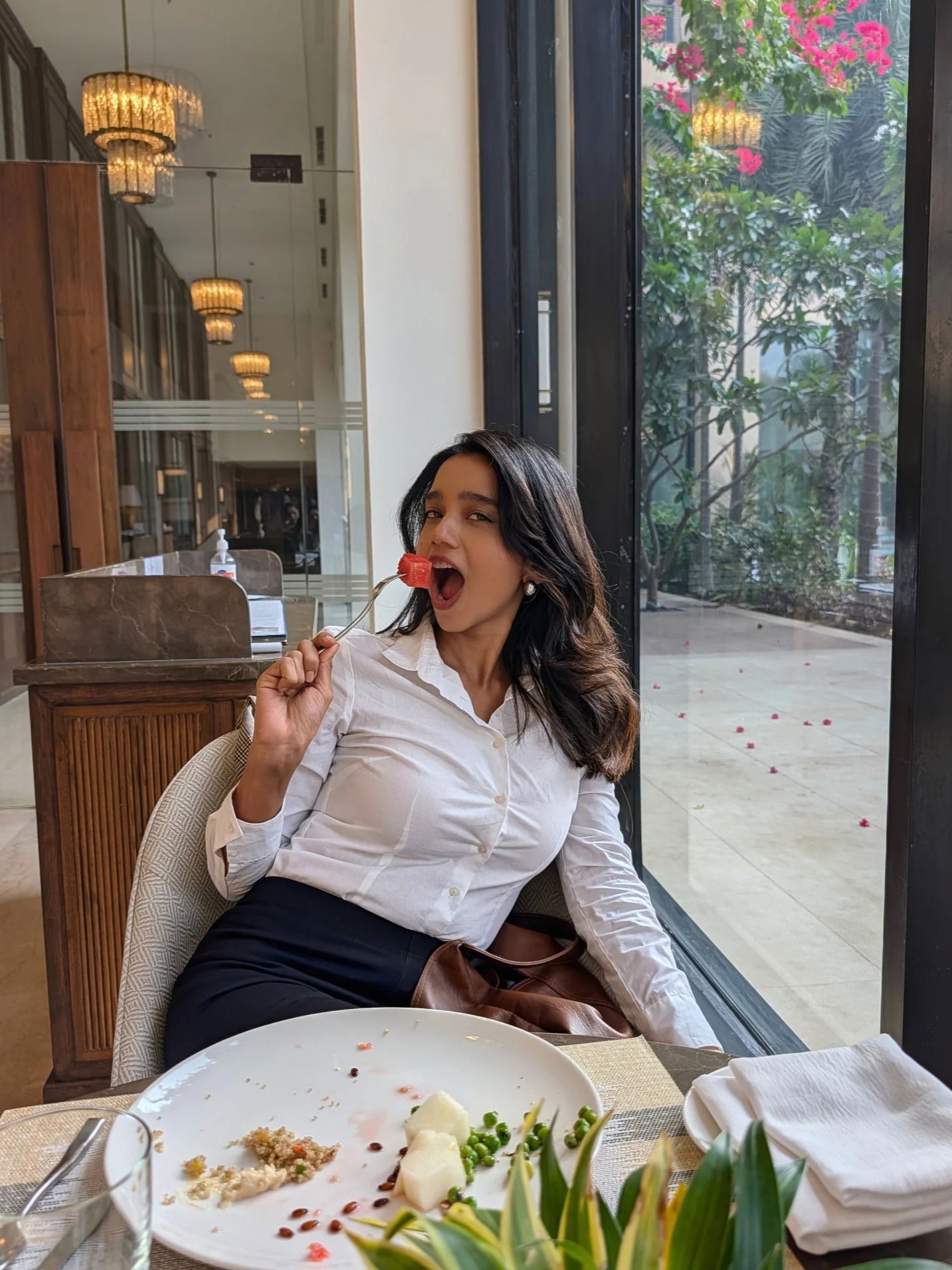 भाग्यश्री लिमयेचा बोल्ड अंदाज भाग्यश्री लिमयेचा बोल्ड अंदाज