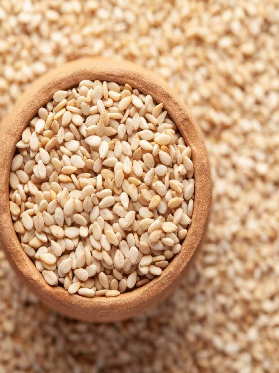 पांढरे तीळ खाण्याचे ९ जबरदस्त फायदे - Marathi News | पांढरे तीळ खाण्याचे ९ जबरदस्त फायदे | Latest Photos at Lokmat.com