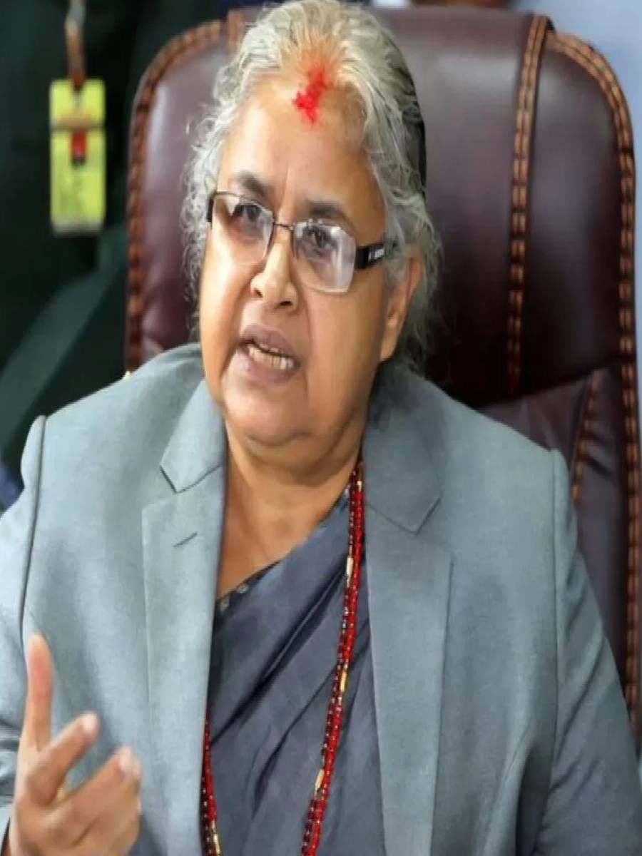 नेपाळच्या अंतरिम पंतप्रधानच्या यादीत चर्चेत असलेल्या सुशीला कार्कींचे शिक्षण किती - Marathi News | नेपाळच्या अंतरिम पंतप्रधानच्या यादीत चर्चेत असलेल्या सुशीला कार्कींचे शिक्षण किती | Latest Photos at Lokmat.com