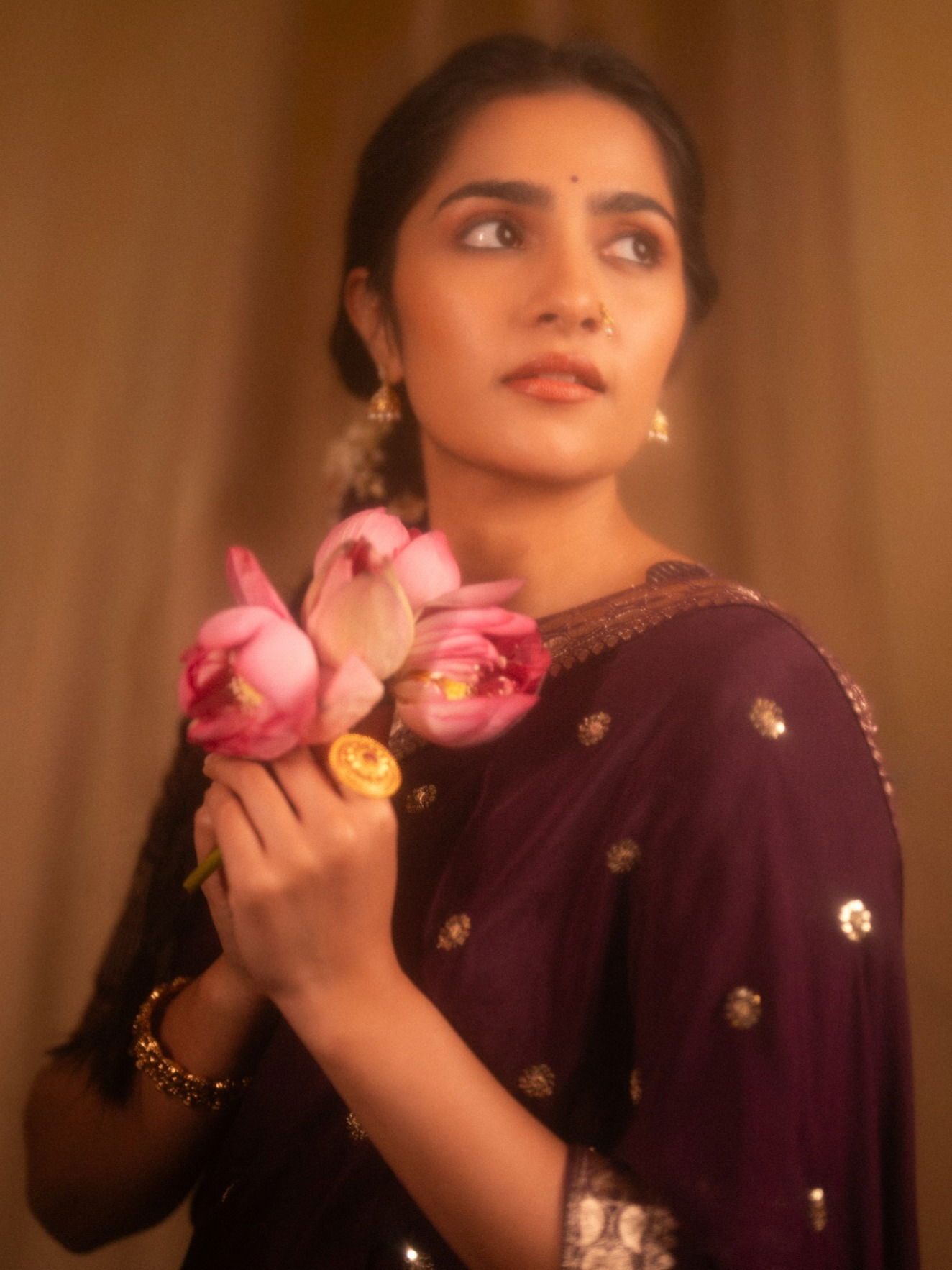 'कांतारा'च्या राणीने केलेलं सुंदर फोटोशूट, एकदा बघाच