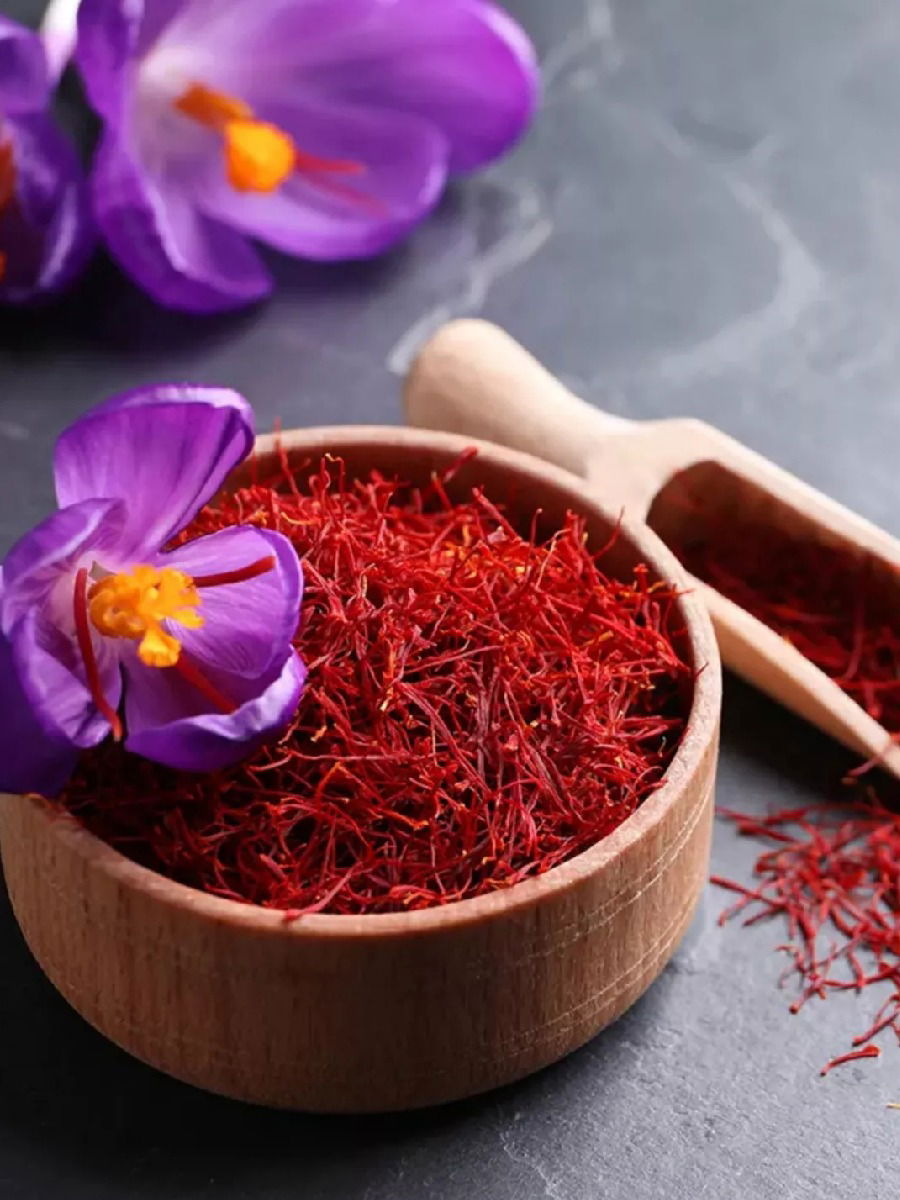 केशर खाल्ल्यामुळे स्मरणशक्ती होते तल्लख! - Marathi News | केशर खाल्ल्यामुळे स्मरणशक्ती होते तल्लख! | Latest Photos at Lokmat.com