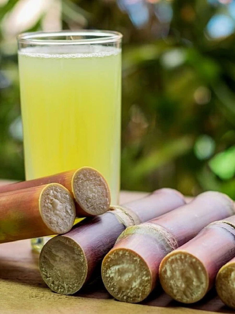 एक ग्लास प्या ऊसाचा रस अन् पाहा फायदे - Marathi News | एक ग्लास प्या ऊसाचा रस अन् पाहा फायदे | Latest Photos at Lokmat.com