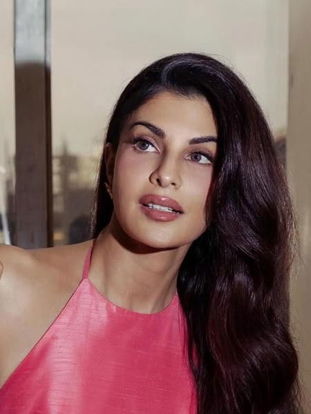 जॅकलिनचं क्लासी फोटोशूट! - Marathi News | जॅकलिनचं क्लासी फोटोशूट! | Latest Photos at Lokmat.com