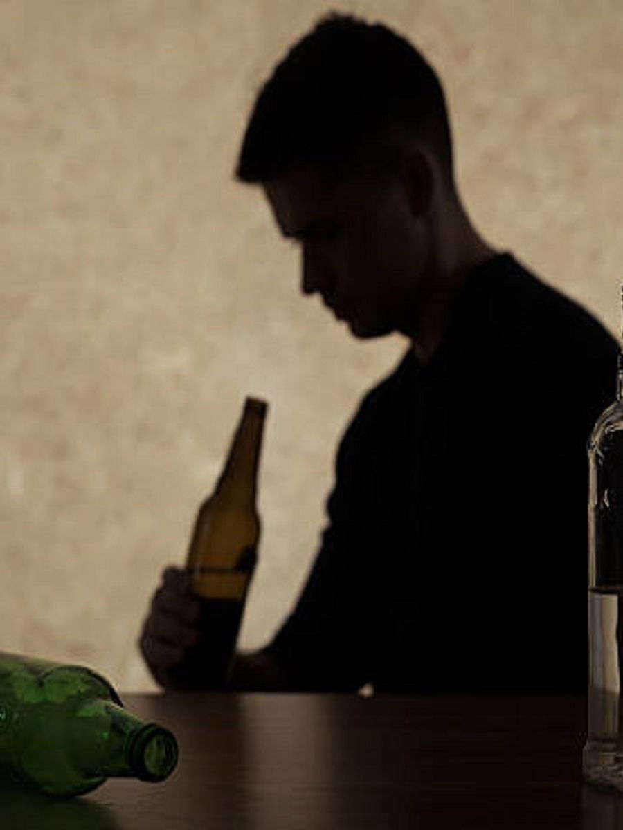 'या' देशात दुपारी दारू पिणं महाग पडेल; २६ हजार दंड भरावा लागेल - Marathi News | 'या' देशात दुपारी दारू पिणं महाग पडेल; २६ हजार दंड भरावा लागेल | Latest Photos at Lokmat.com 'या' देशात दुपारी दारू पिणं महाग पडेल; २६ हजार दंड भरावा लागेल - Marathi News | 'या' देशात दुपारी दारू पिणं महाग पडेल; २६ हजार दंड भरावा लागेल | Latest Photos at Lokmat.com