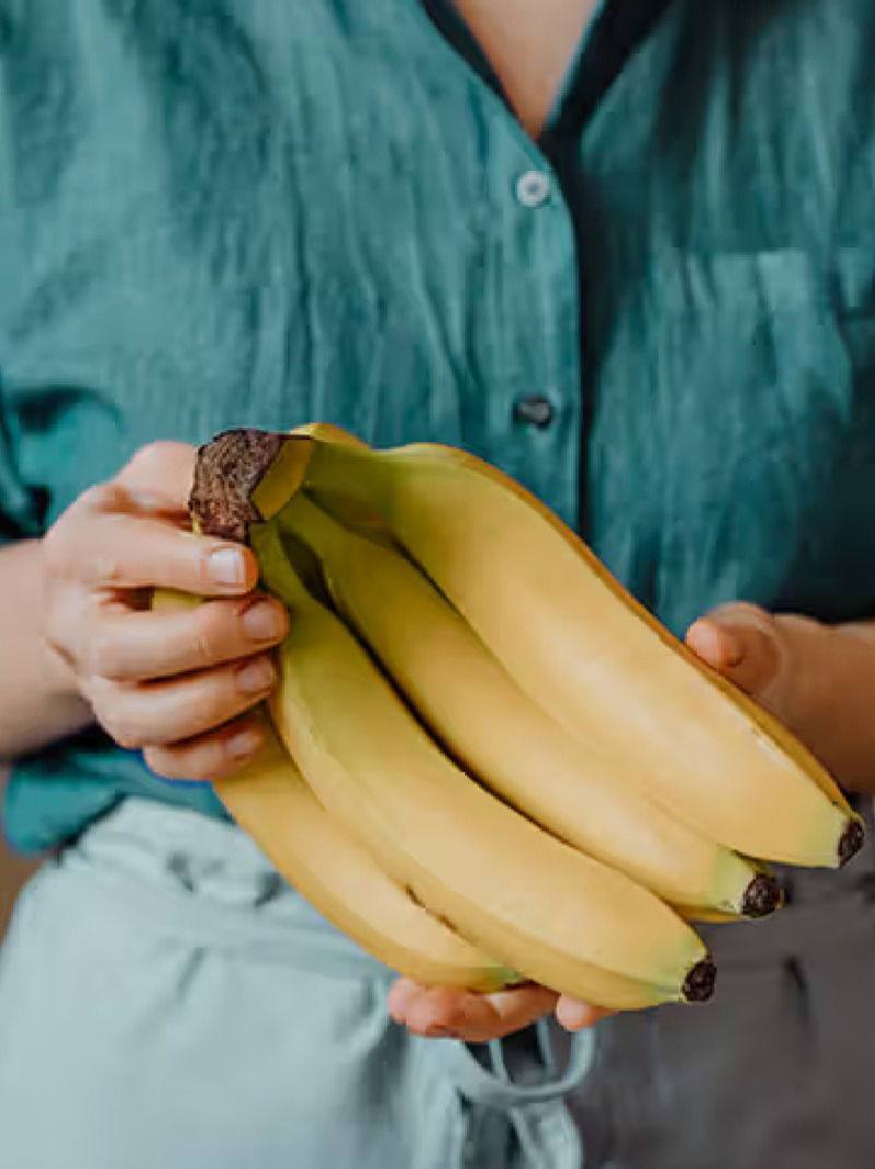 केळ खाल्ल्याने खरंच पोट साफ होतं का? - Marathi News | केळ खाल्ल्याने खरंच पोट साफ होतं का? | Latest Photos at Lokmat.com