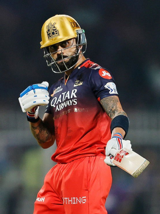 IPL मध्ये सर्वाधिक धावा करणारे आघाडीचे ५ फलंदाज - Marathi News | IPL मध्ये सर्वाधिक धावा करणारे आघाडीचे ५ फलंदाज | Latest Photos at Lokmat.com