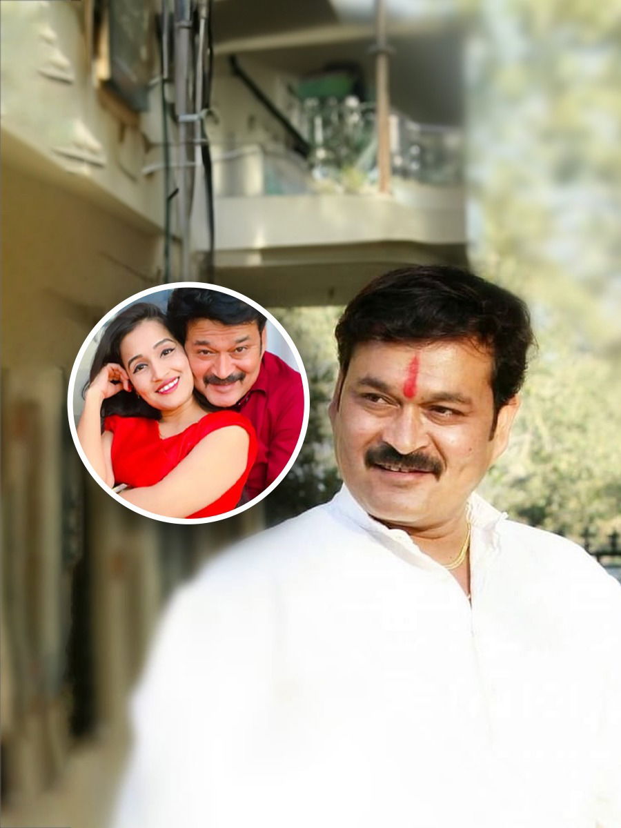 लयभारी दिसते 'सैराट'मधील आर्चीच्या वडिलांची रिअल पत्नी! - Marathi News | लयभारी दिसते 'सैराट'मधील आर्चीच्या वडिलांची रिअल पत्नी! | Latest Photos at Lokmat.com