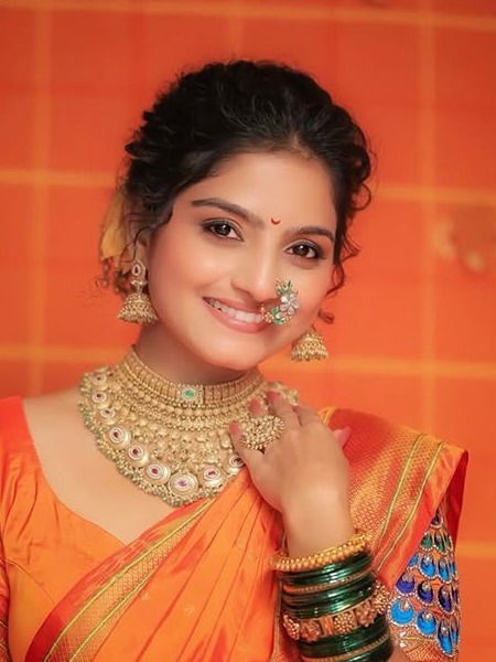 नारंगी नार...! - Marathi News | नारंगी नार...! | Latest Photos at Lokmat.com