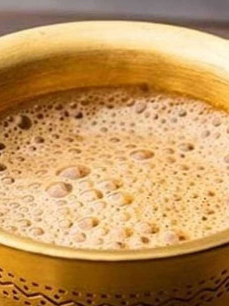 कॅफेमध्ये मिळते तशी फेसाळती कॉफी घरीच करण्याच्या ७ ट्रिक्स... - Marathi News | कॅफेमध्ये मिळते तशी फेसाळती कॉफी घरीच करण्याच्या ७ ट्रिक्स... | Latest Photos at Lokmat.com