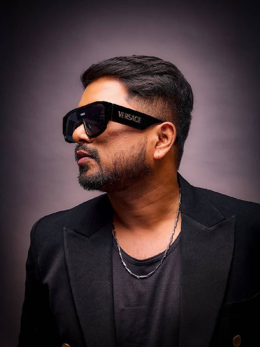 महाराष्ट्राची हास्यजत्रेचा डॅशिंग अभिनेता - Marathi News | महाराष्ट्राची हास्यजत्रेचा डॅशिंग अभिनेता | Latest Photos at Lokmat.com