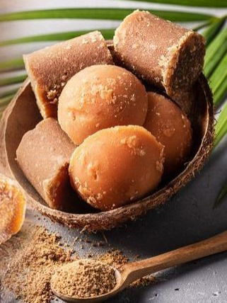 खरा आणि बनावट गूळ कसा ओळखायचा? जाणून घ्या... - Marathi News | खरा आणि बनावट गूळ कसा ओळखायचा? जाणून घ्या... | Latest Photos at Lokmat.com