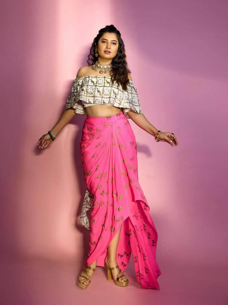 प्राजक्ता माळीचे वजन नेमके किती? अभिनेत्रीने स्वतःच केला खुलासा! - Marathi News | प्राजक्ता माळीचे वजन नेमके किती? अभिनेत्रीने स्वतःच केला खुलासा! | Latest Photos at Lokmat.com