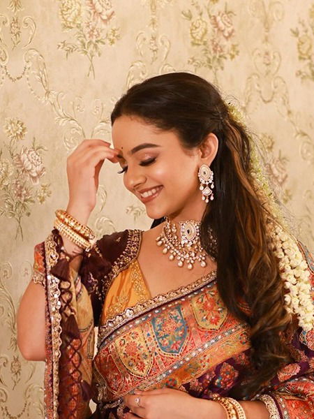 एक लाजरान साजरा मुखडा! एक लाजरान साजरा मुखडा!