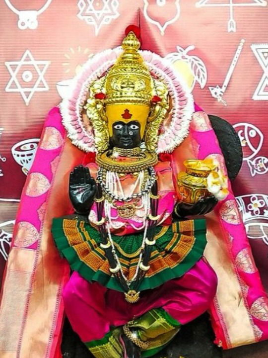 गुरुवारी दुर्गाष्टमी: ५ राशींना शुभ-लाभ! - Marathi News | गुरुवारी दुर्गाष्टमी: ५ राशींना शुभ-लाभ! | Latest Photos at Lokmat.com