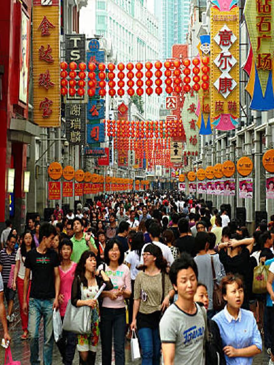 चीनमध्ये किती लोक हिंदी बोलतात? - Marathi News | चीनमध्ये किती लोक हिंदी बोलतात? | Latest Photos at Lokmat.com