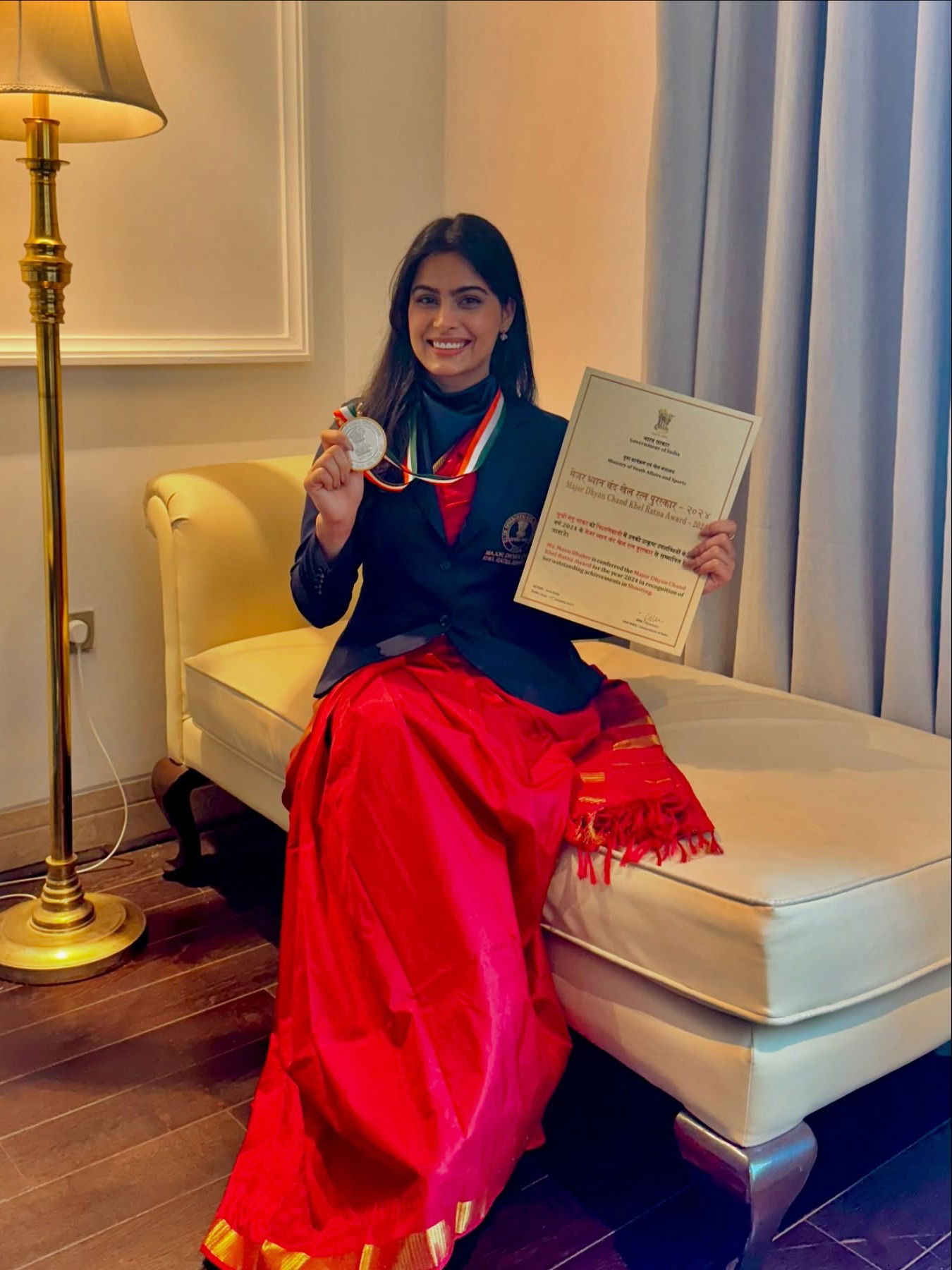 ऑलिम्पिक पदकविजेत्या मनू भाकरची 'नवी इनिंग' - Marathi News | ऑलिम्पिक पदकविजेत्या मनू भाकरची 'नवी इनिंग' | Latest Photos at Lokmat.com