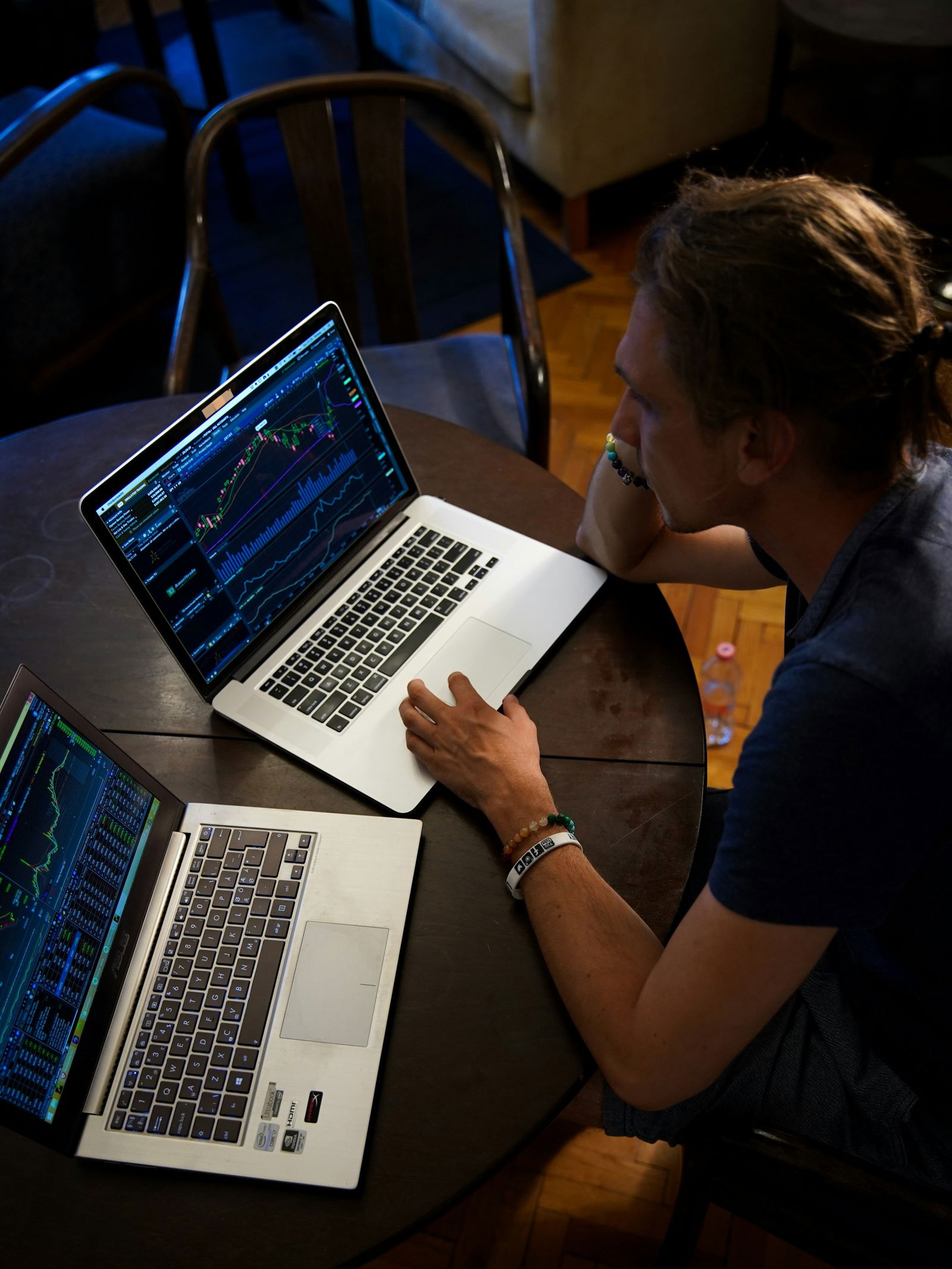 'ब्लू चिप' कंपन्यांमध्ये गुंतवणूक का करावी? - Marathi News | 'ब्लू चिप' कंपन्यांमध्ये गुंतवणूक का करावी? | Latest Photos at Lokmat.com