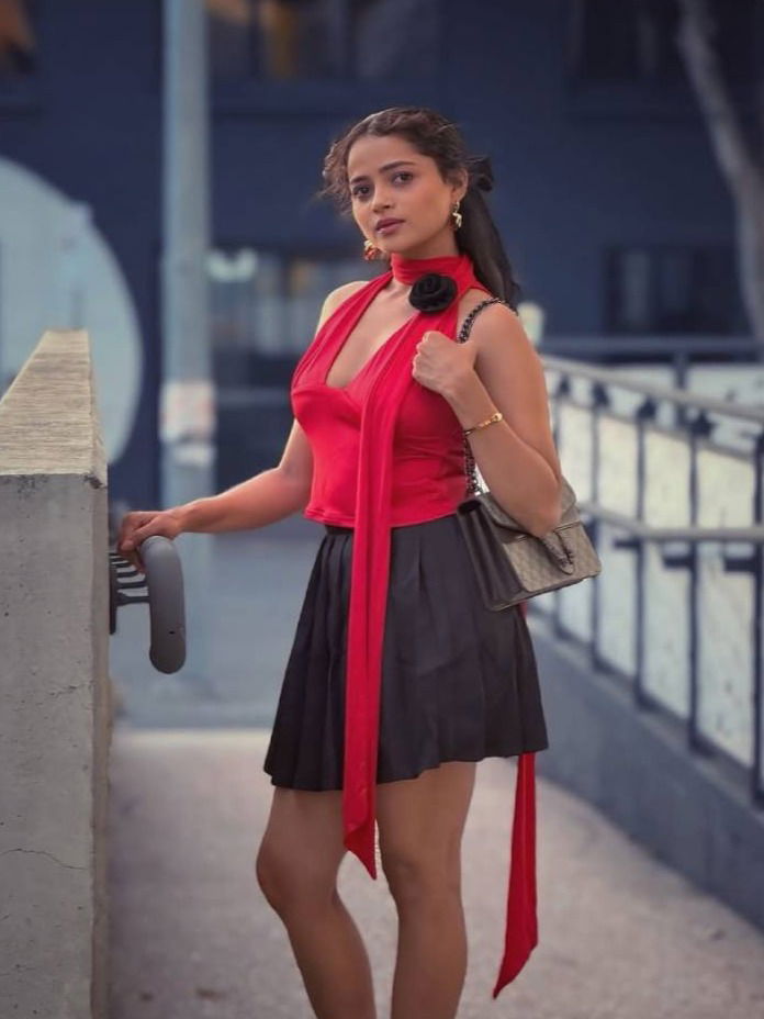 'हा' अभिनेता आहे शिवाली परबचा क्रश! - Marathi News | 'हा' अभिनेता आहे शिवाली परबचा क्रश! | Latest Photos at Lokmat.com