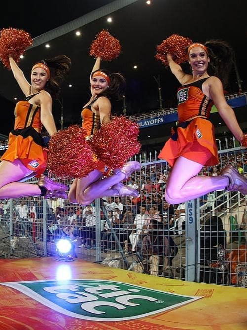IPL चिअरलीडर्स किती कमावतात? हा संघ खर्च करतो सर्वाधिक पैसा