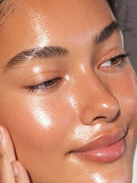 त्वचेसाठी वरदान असणारी काही फुलं... - Marathi News | त्वचेसाठी वरदान असणारी काही फुलं... | Latest Photos at Lokmat.com