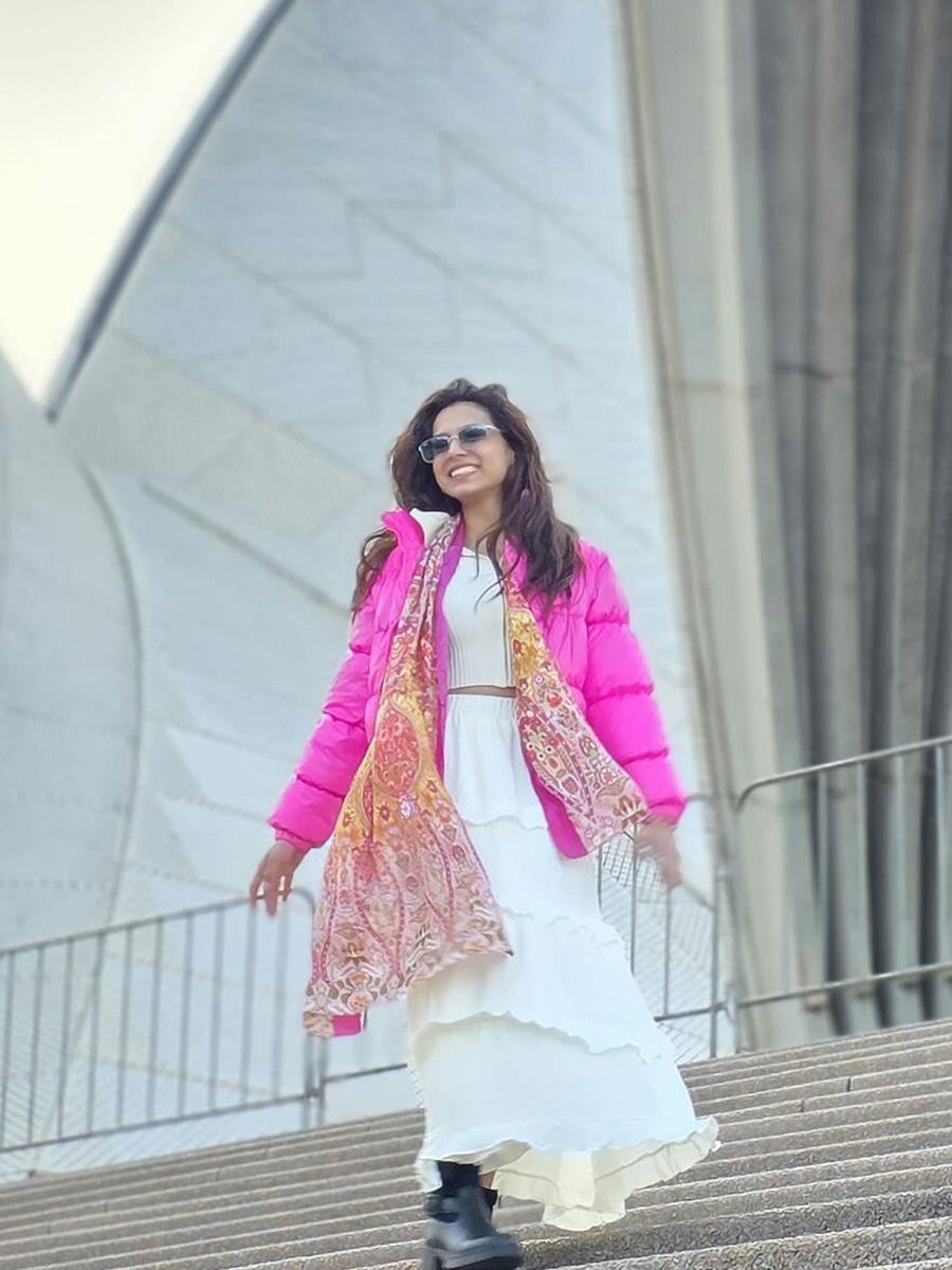 अनघा अतुलची ऑस्ट्रेलियावारी! - Marathi News | अनघा अतुलची ऑस्ट्रेलियावारी! | Latest Photos at Lokmat.com