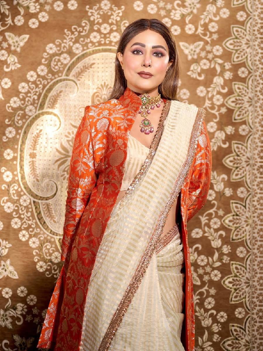 हिना खानच्या स्टायलिश लूकची चर्चा - Marathi News | हिना खानच्या स्टायलिश लूकची चर्चा | Latest Photos at Lokmat.com