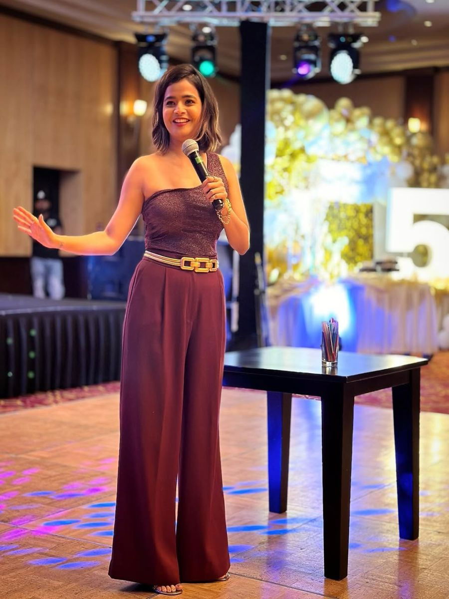 जादूगर सुहानी शाहचं शिक्षण किती झालंय? - Marathi News | जादूगर सुहानी शाहचं शिक्षण किती झालंय? | Latest Photos at Lokmat.com