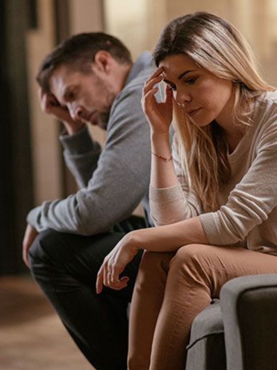 पालकांच्या 'या' सवयी मुलांसाठी घातक! - Marathi News | पालकांच्या 'या' सवयी मुलांसाठी घातक! | Latest Photos at Lokmat.com