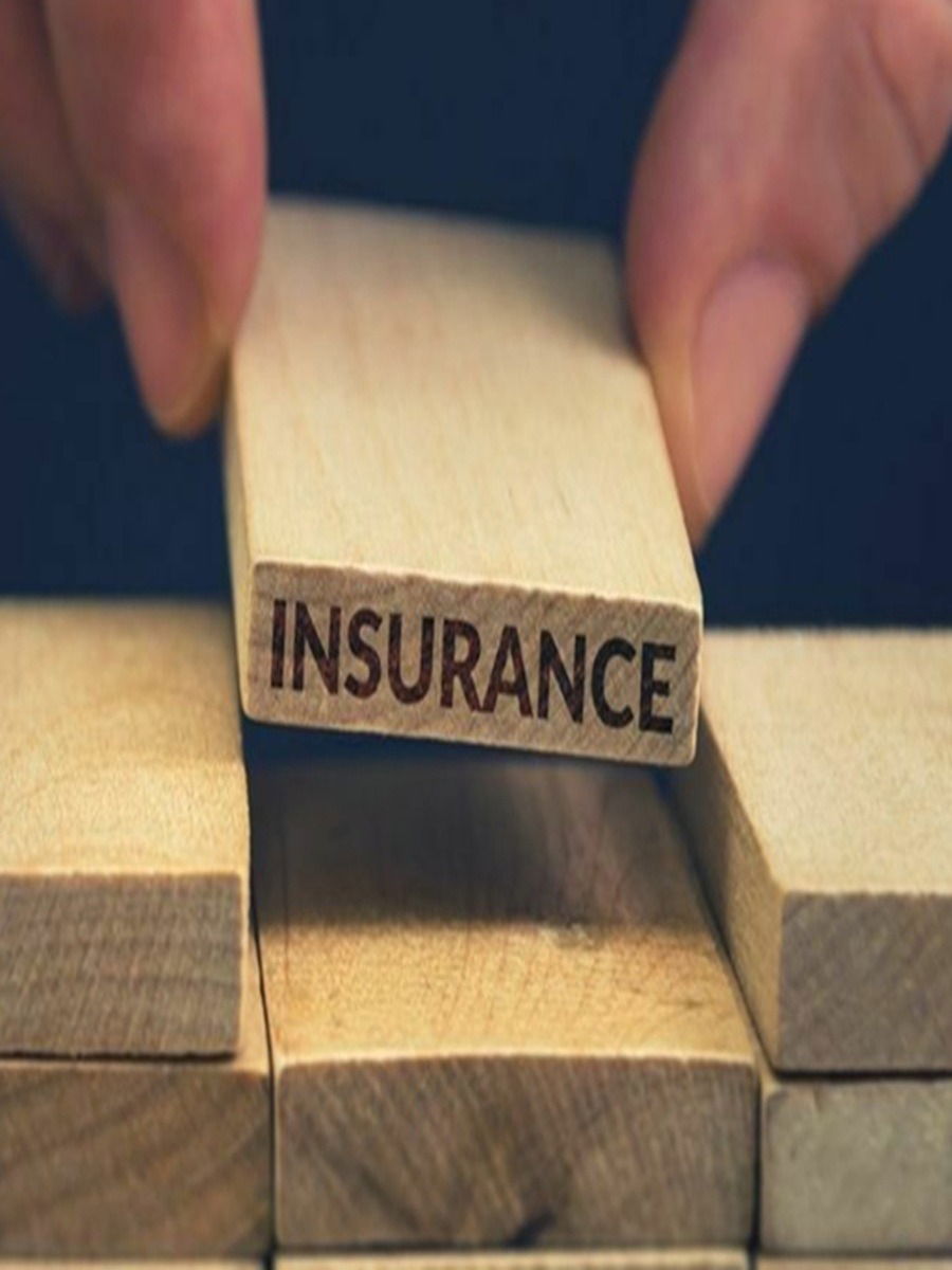 १९व्या वर्षी ५० लाख रुपयांचे विमा संरक्षण कसं मिळवाल, कोणती आहे स्कीम? - Marathi News | १९व्या वर्षी ५० लाख रुपयांचे विमा संरक्षण कसं मिळवाल, कोणती आहे स्कीम? | Latest Photos at Lokmat.com