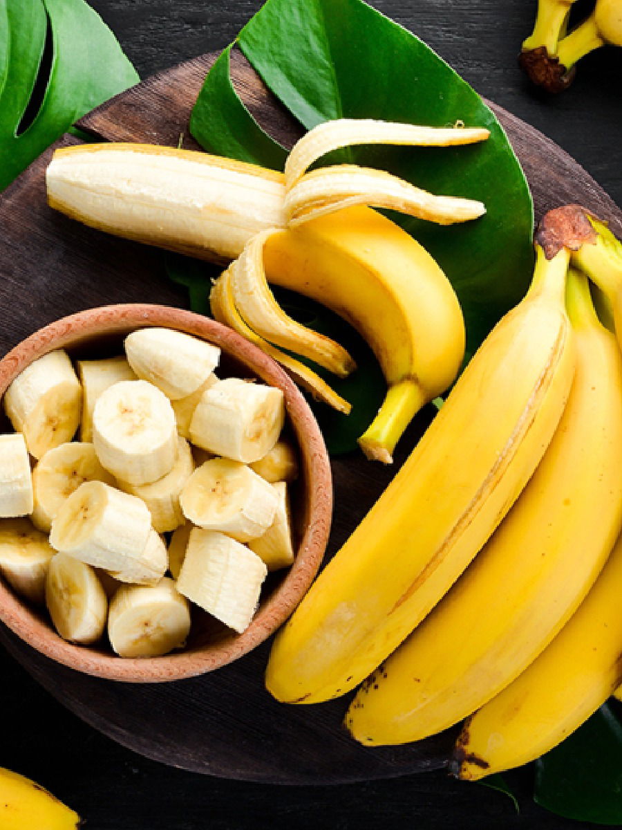 केळी खाल्ल्याने अपचनाची समस्या होईल दूर! - Marathi News | केळी खाल्ल्याने अपचनाची समस्या होईल दूर! | Latest Photos at Lokmat.com