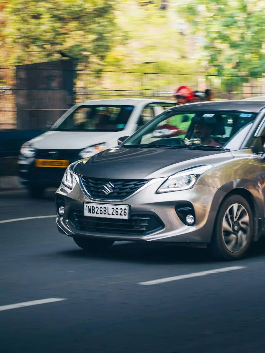 जुनी कार खरेदी करताना या टिप्स लक्षात ठेवा - Marathi News | जुनी कार खरेदी करताना या टिप्स लक्षात ठेवा | Latest Photos at Lokmat.com