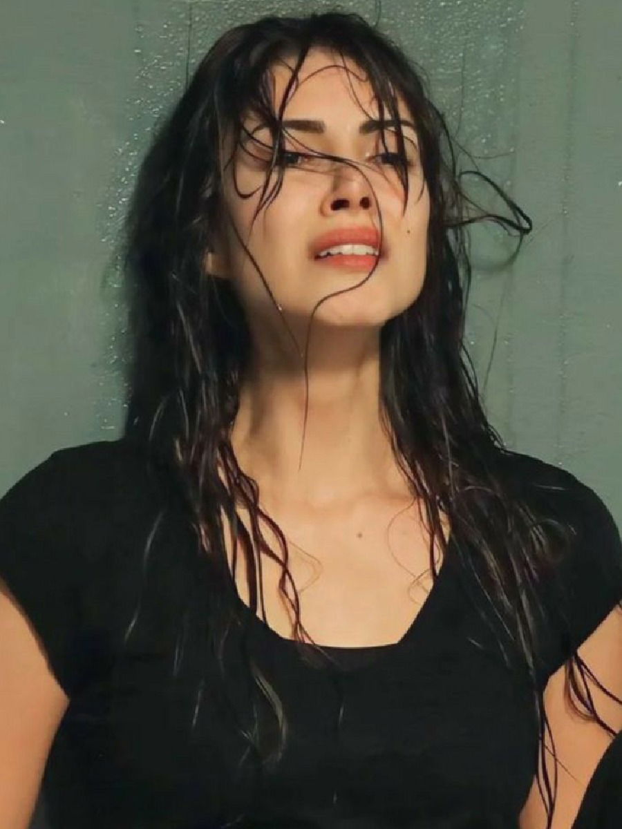 अचानक अंगावर काटा येतो कसा? - Marathi News | अचानक अंगावर काटा येतो कसा? | Latest Photos at Lokmat.com