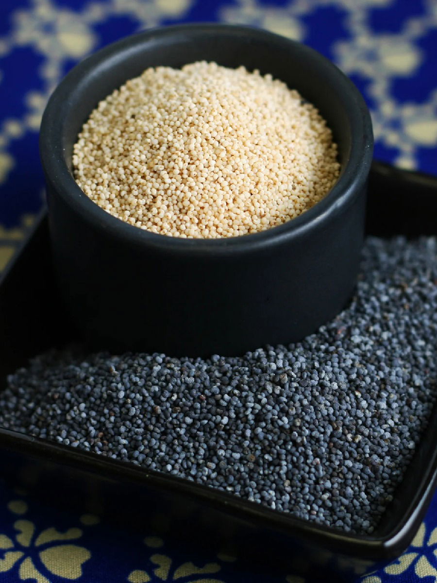 पोटाची समस्या ते हाडे मजबूत करेपर्यंत! खसखसचे आहेत असंख्य फायदे - Marathi News | पोटाची समस्या ते हाडे मजबूत करेपर्यंत! खसखसचे आहेत असंख्य फायदे | Latest Photos at Lokmat.com