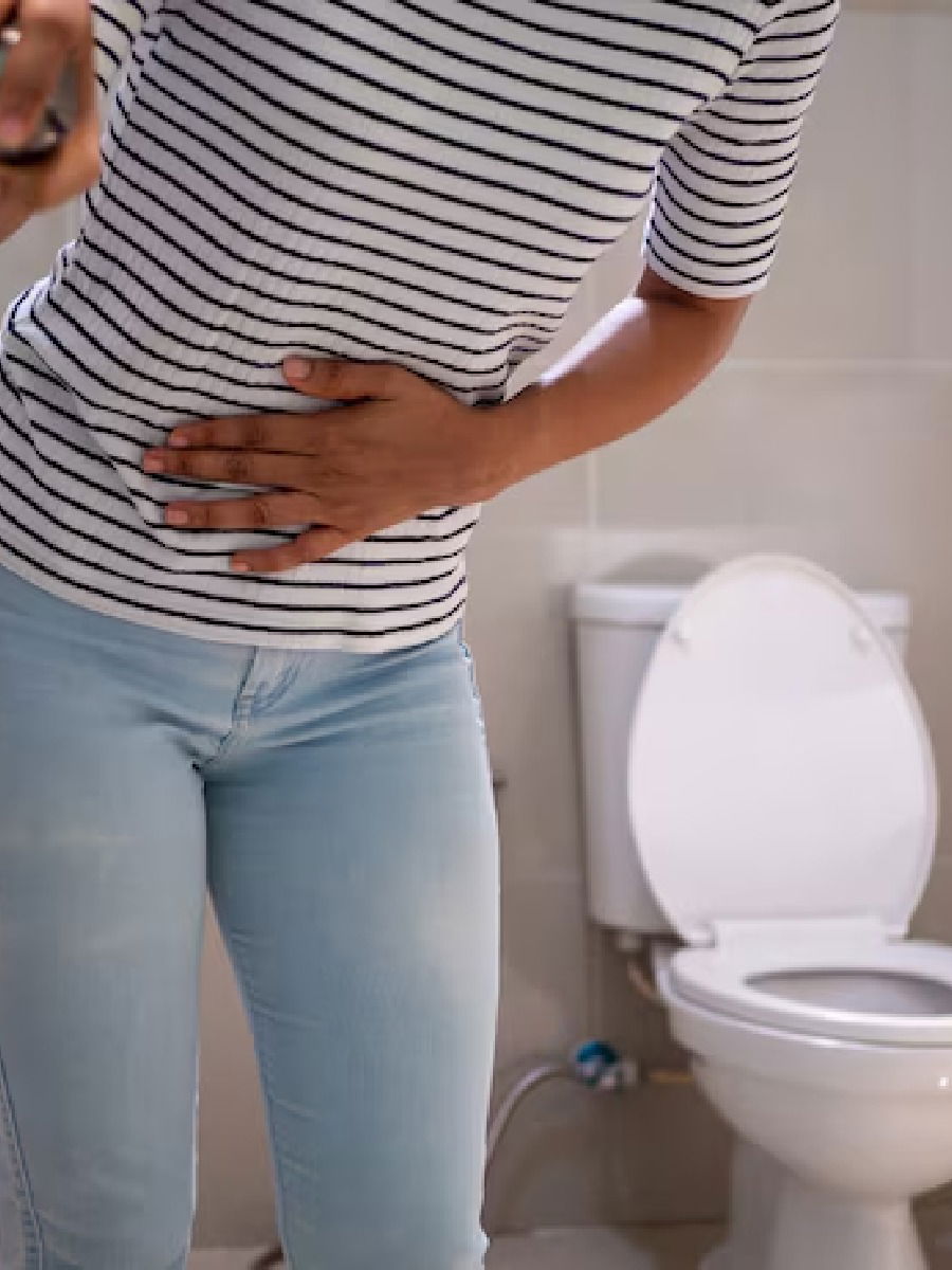 जेवल्यानंतर लगेच वॉशरुमला जायची सवय आहे? - Marathi News | जेवल्यानंतर लगेच वॉशरुमला जायची सवय आहे? | Latest Photos at Lokmat.com