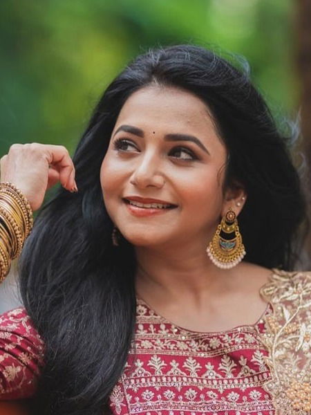 जुई गडकरीची पहिली मालिका कोणती? - Marathi News | जुई गडकरीची पहिली मालिका कोणती? | Latest Photos at Lokmat.com