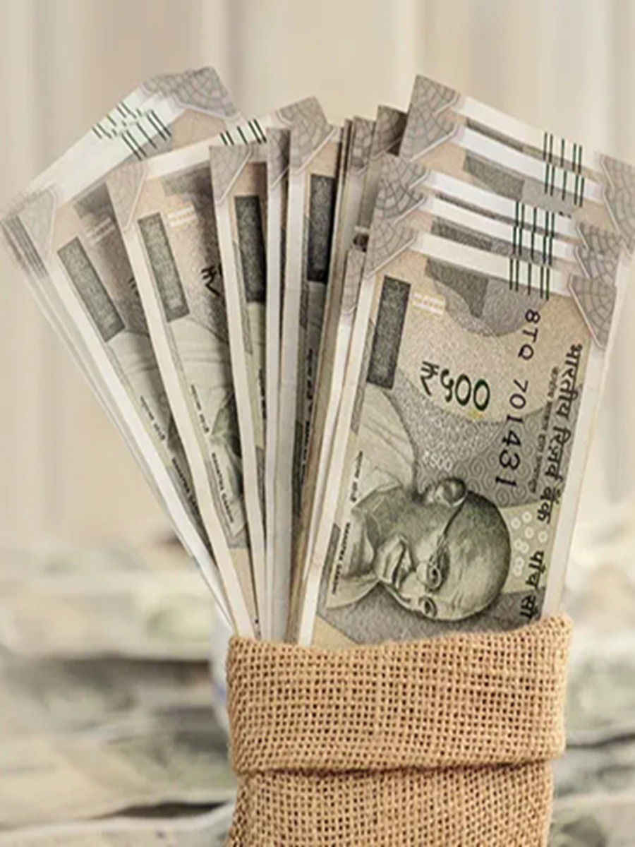 ४ हजारांची गुंतवणूक, जमेल ६० लाखांचा फंड - Marathi News | ४ हजारांची गुंतवणूक, जमेल ६० लाखांचा फंड | Latest Photos at Lokmat.com