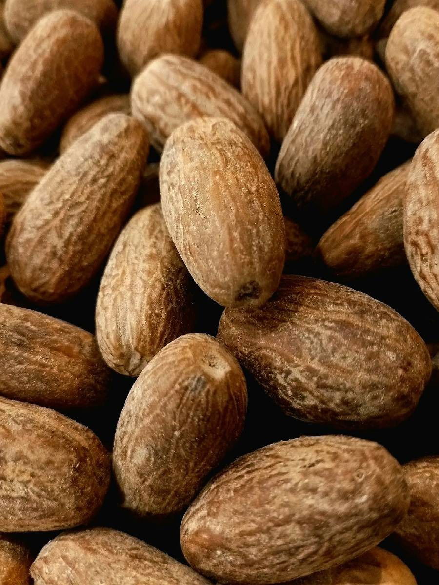 जायफळ आरोग्यासाठी फायद्याचे - Marathi News | जायफळ आरोग्यासाठी फायद्याचे | Latest Photos at Lokmat.com