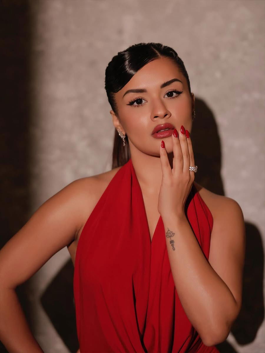 ग्लॅमरस अवनीत कौरचं वय किती? - Marathi News | ग्लॅमरस अवनीत कौरचं वय किती? | Latest Photos at Lokmat.com