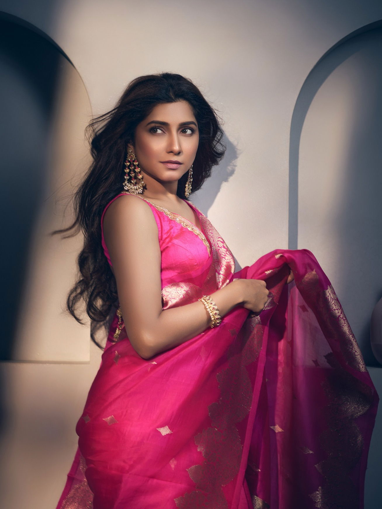 गौरी नलावडेच्या दिवाळी लूकची चर्चा - Marathi News | गौरी नलावडेच्या दिवाळी लूकची चर्चा | Latest Photos at Lokmat.com