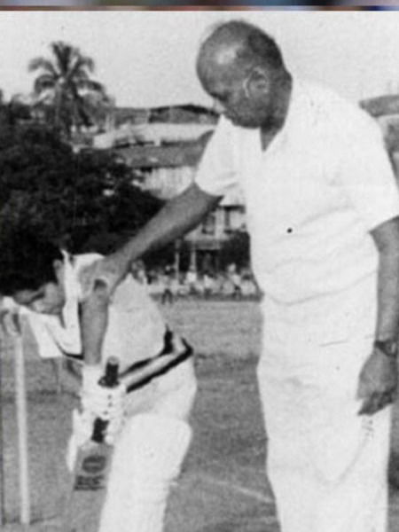 गुरुवर्यांना मानाचा मुजरा...! स्टार क्रिकेटर्सच्या यशामागचा चेहरा - Marathi News | गुरुवर्यांना मानाचा मुजरा...! स्टार क्रिकेटर्सच्या यशामागचा चेहरा | Latest Photos at Lokmat.com