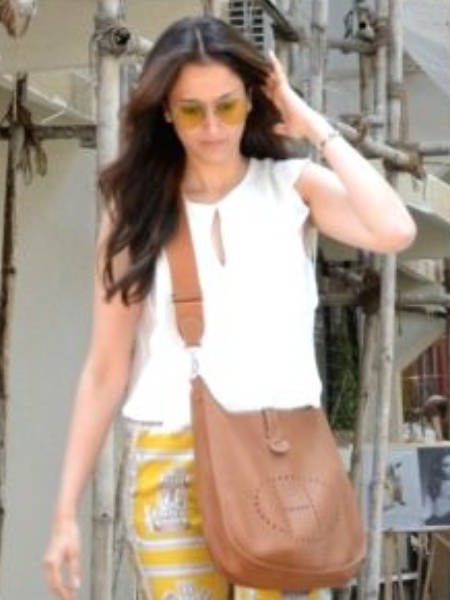 एक चित्रपट अन् इंडस्ट्री सोडली, आज कोट्यवधींची मालकीण! - Marathi News | एक चित्रपट अन् इंडस्ट्री सोडली, आज कोट्यवधींची मालकीण! | Latest Photos at Lokmat.com