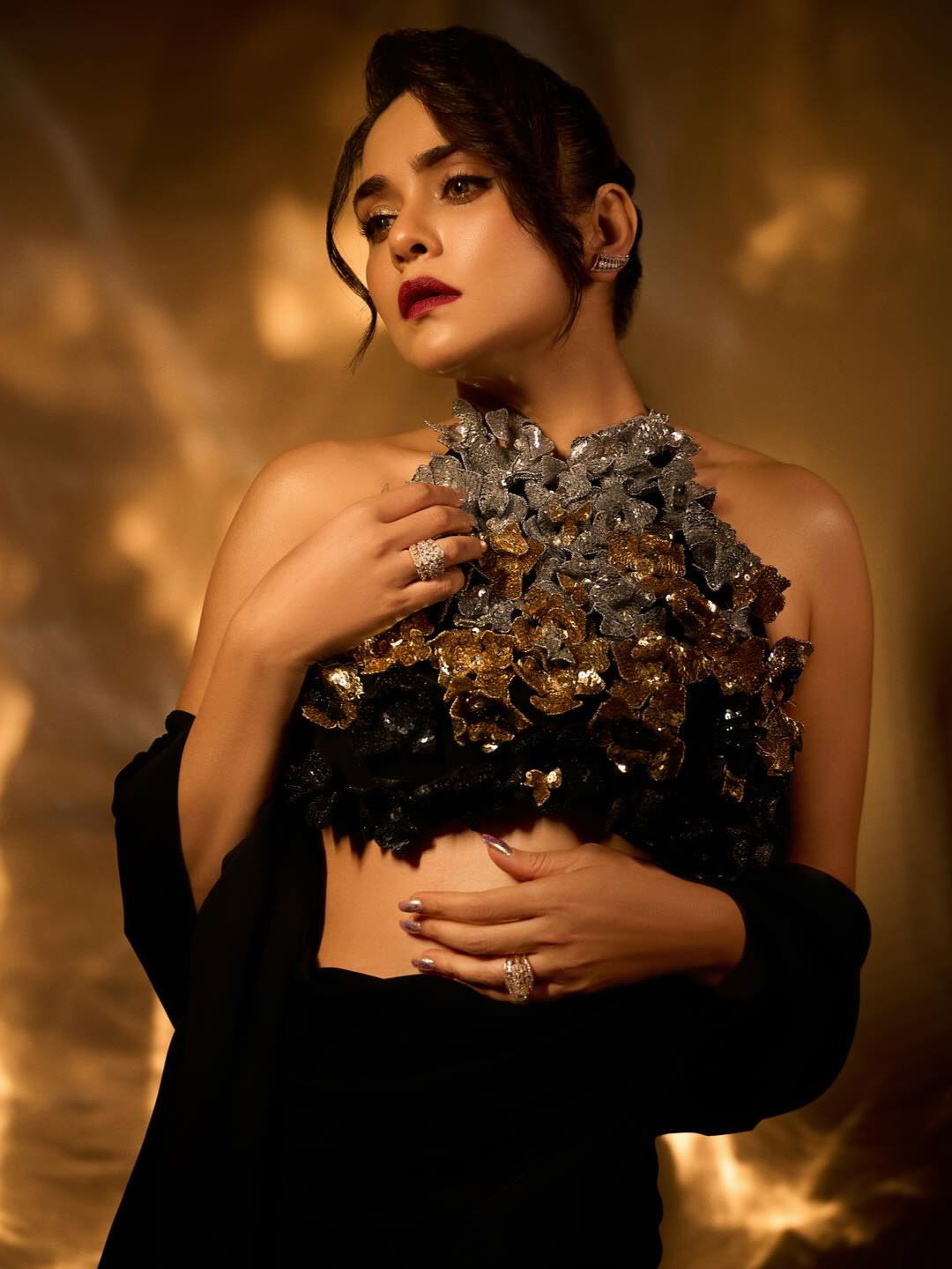 अमृता खानविलकर पुण्याच्या या कॉलेजमध्ये शिकलीये - Marathi News | अमृता खानविलकर पुण्याच्या या कॉलेजमध्ये शिकलीये | Latest Photos at Lokmat.com